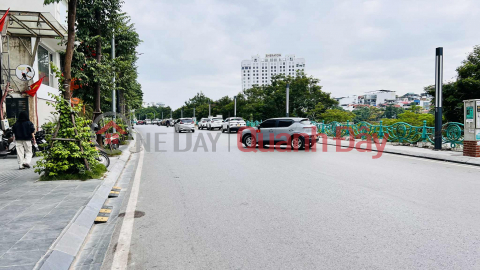 House for sale on Xuan Dieu street, 8 floors, open floor for business _0