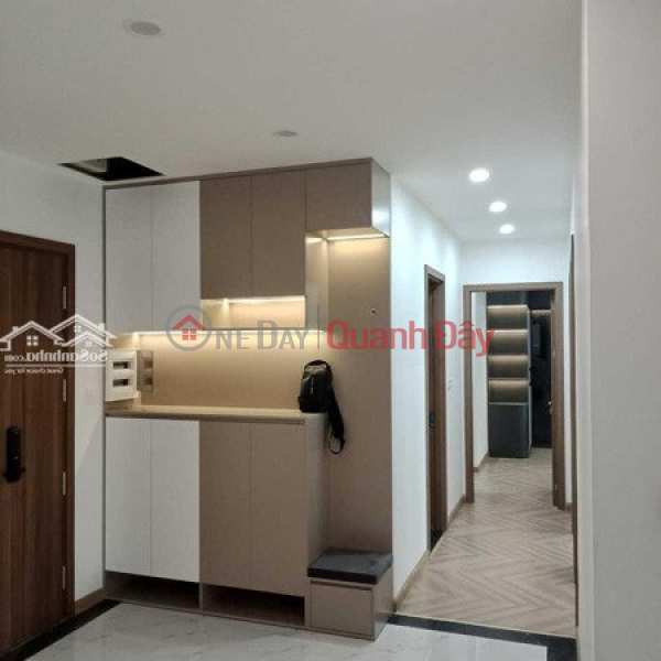 I am the owner and want to sell the corner apartment A0605, Tower A, Mipec Rubik Project 122 Xuan Thuy. Fully furnished just needed Sales Listings