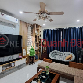 Super Rare!!! House for sale 52m x 3T Alley 47 Duc Giang lake view, bypass road, Corner lot for a little 6 billion TL. Contact: _0