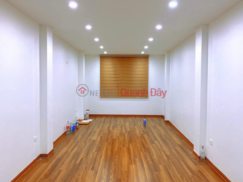 Bán gấp nhà ở Khai Sơn 40m2, T5, mt_5m, Hơn 5 tỷ Long Biên Hà Nội Niêm yết bán