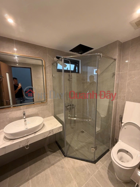 , Please Select, Residential Sales Listings | đ 5.3 Billion