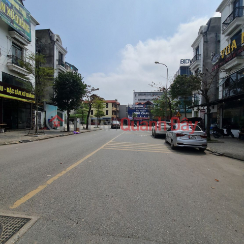 Ngay giữa trung tâm của trung tâm Trâu Quỳ có 56m2 đất ô tô siêu đẹp. Lh 0989894845 _0