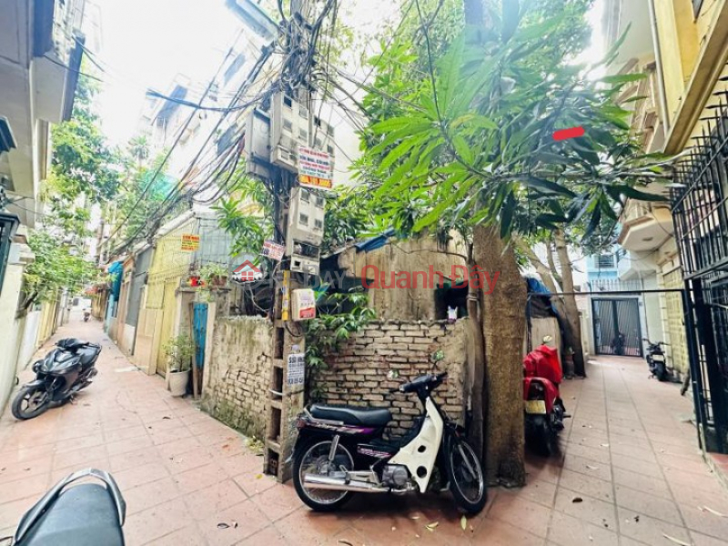 Property Search Vietnam | OneDay | Residential | Sales Listings RARE GOOD, 2 MINUTES WALK FROM KIM NGUU STREET, 200M2 LAND, 9.8M WIDE FRONTAGE, TWO OPEN SIDE, PRICE ONLY 13.2