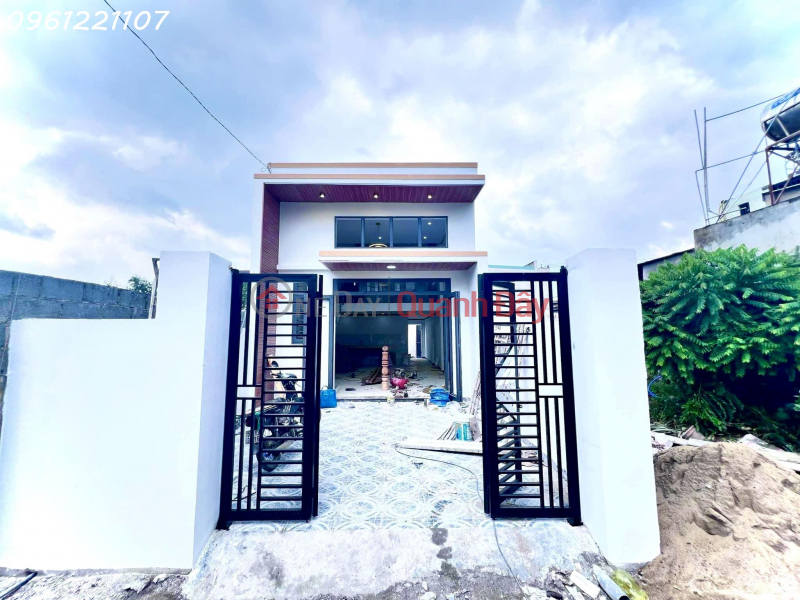 Property Search Vietnam | OneDay | Residential Sales Listings, Selling a front-facing house with a back porch by the owner near the fish wharf intersection market