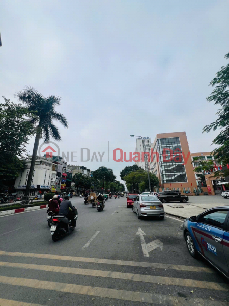 HOUSE FOR SALE IN TAN MAI - HOANG MAI, LOT, CAR, 45\\/50 M2, 4 FLOORS, PRICE 14.7 BILLION. Sales Listings