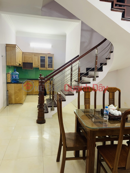 Property Search Vietnam | OneDay | Nhà ở Niêm yết cho thuê | CHO THUÊ NHÀ NGUYÊN CĂN TẠI NGÕ 93, VƯƠNG THỪA VŨ, 4 TẦNG, 45M2, 3 NGỦ, 13 TRIỆU