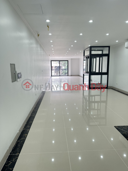 Cho thuê nhà mới chính chủ 80m2x4T, KD, VP, Nhà hàng, Nguyễn Văn Huyên-20Tr Niêm yết cho thuê