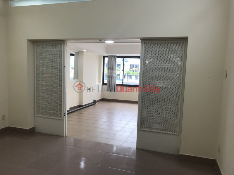 đ 41 Million/ month | MT house in Phan Xich Long area, 4.5x15m, 4 floors, 5 rooms, only 33 million