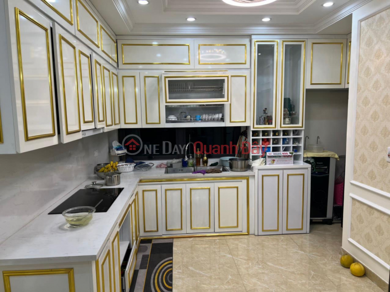 Property Search Vietnam | OneDay | Residential Sales Listings, House for sale on Trung Kinh street 51m 4T. MT 4m. Sidewalk, KD peak. Good cash flow performance. Price: 22 billion.