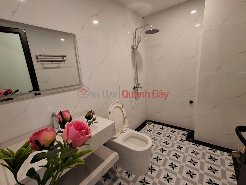 đ 11.4 Billion, Beautiful house in a subdivided area, car parking right at the door - fully furnished, 45m2 x 6 floors, 4.1m frontage, 11.4 billion VND.