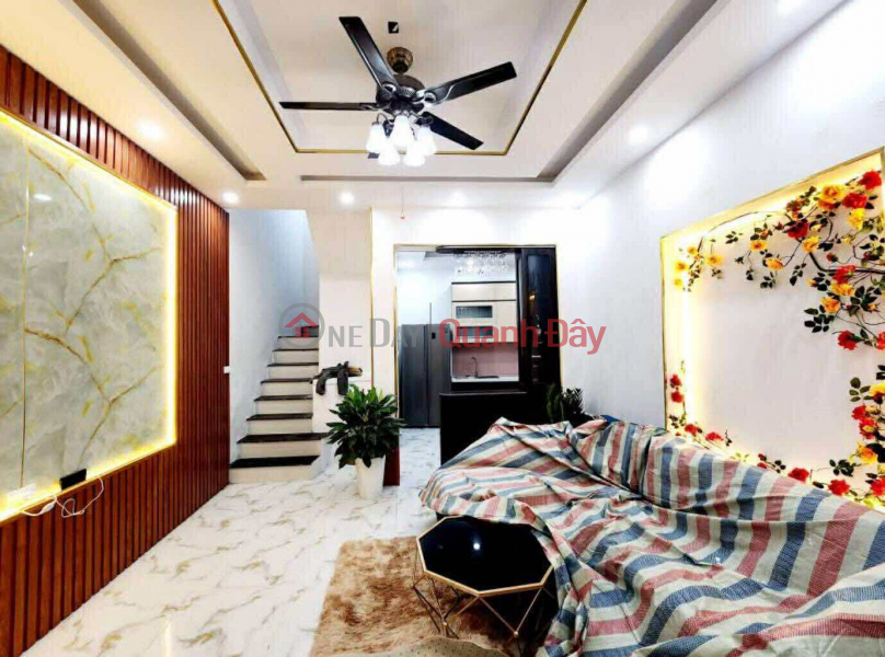 TT Hai Bà Trưng, Nhà Đẹp Dân Xây, Ngõ Nông Gần Phố, 45m - 5 Tầng Hơn 7 Tỷ Niêm yết bán