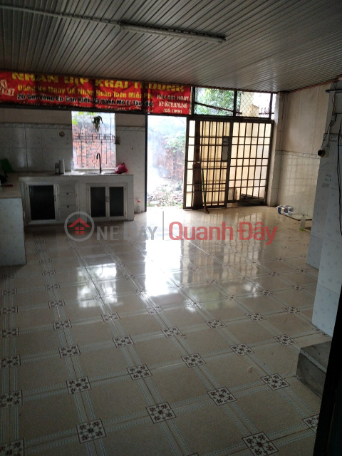 The owner rents a 4- 2 bedroom house on Nguyen Van Thanh street _0