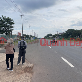 The owner needs to sell a plot of land with plastic frontage right in Chon Thanh town, residential land, ready book _0