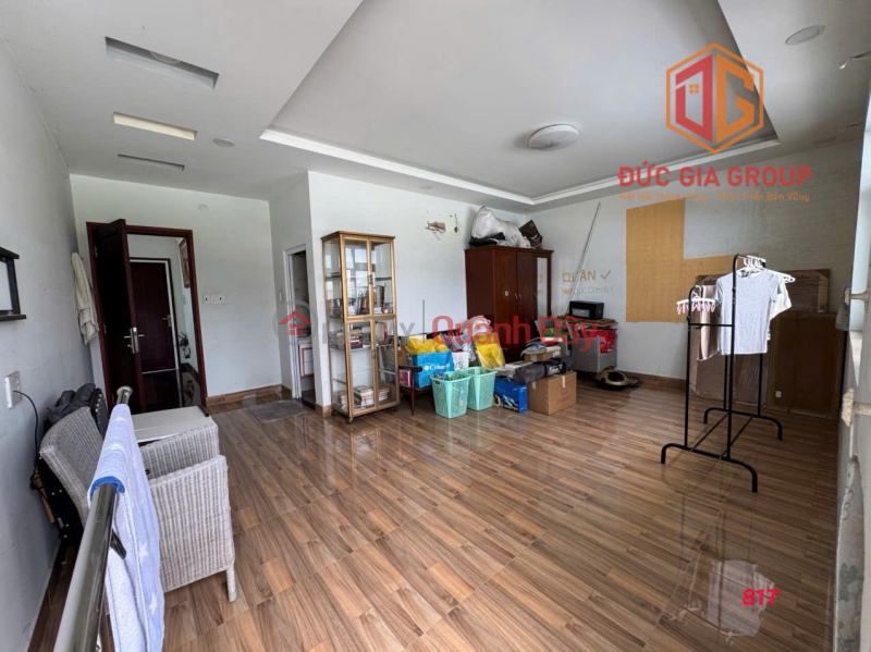Bán căn biệt thự sân vườn gần 1000m2, gần cầu Hoá An, đường nhựa 6m, giá tốt Việt Nam, Bán | đ 32 tỷ