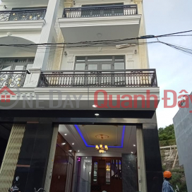 New house for sale with 3 new jingle jingle front of Chau Thuong Van street. _0