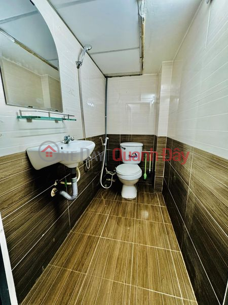 đ 6 Million/ month, Spacious studio room right on Nguyen Trong Tuyen Affordable price