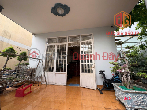 HOT! Nhà Mặt tiền Trương Quyền, có 2 mặt tiền, gần BV Hoàn Mỹ, DT lớn, giá rẻ _0