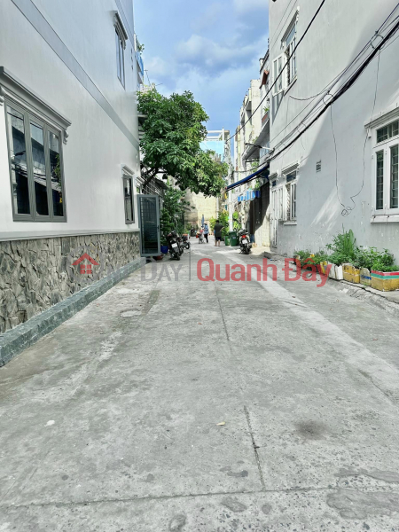 đ 5 Billion, House for sale, alley 822 Huong Lo 2, Binh Tan district, 70m2 x 4 floors, Beautiful house in Right, Only 5 Billion