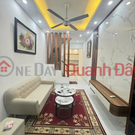 House for sale in Doi Can, Ba Dinh, three-wheeled alley, 41m2, 4 floors, 3.5m frontage, only 8.99 billion _0