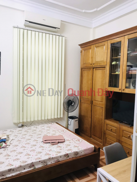 Cho thuê nhà riêng phố Nguyễn Ngọc Vũ. Ngõ rộng oto đỗ cửa, nhà đẹp giá 20 triệu., Vietnam | Rental | đ 20 Million/ month