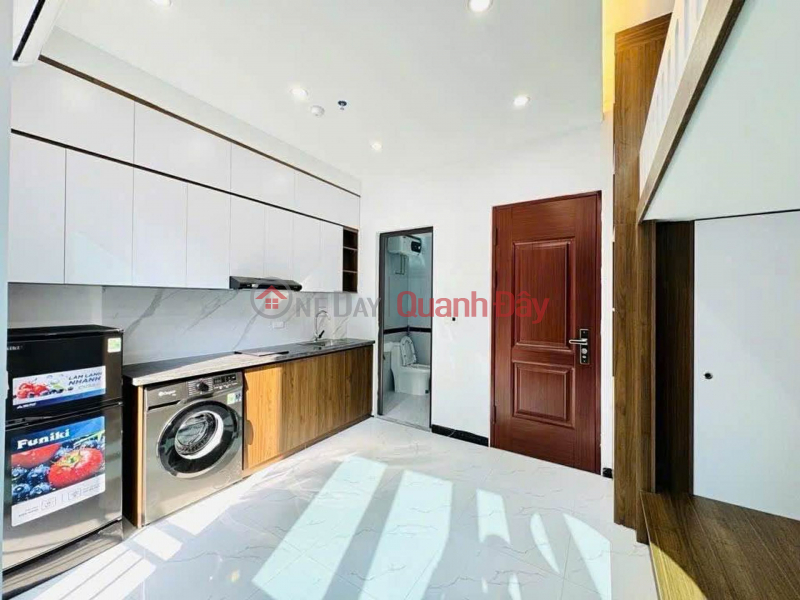 đ 24.5 Billion Co Linh mini apartment building, 100m x 8 floors, 26 high-end self-contained rooms, generating 130 million VND\\/month in rental income.