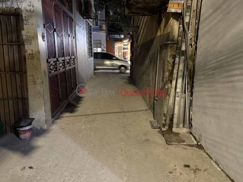 RAREEST IN THE AREA - BUILT BY RESIDENTS - WIDE ALLEY, CLOSE TO CARS - FUTURE PLANNING ON STREET FRONT - 2 OPEN - PRICE Sales Listings