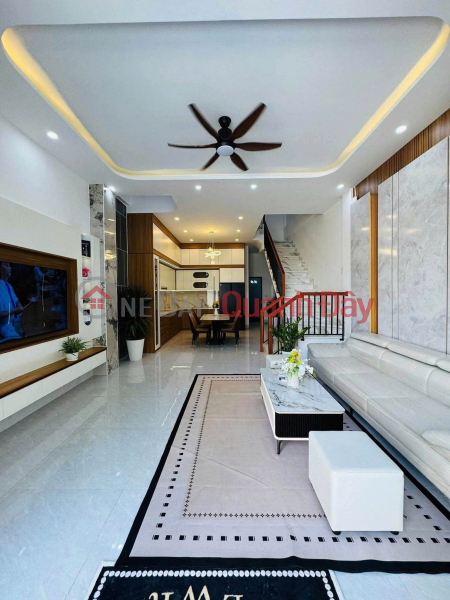 Property Search Vietnam | OneDay | Residential Sales Listings, A stunning 3-story modern townhouse – 6m wide alley access, K500 Ton Dan Street.
