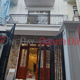 House for sale in Phuc Loi, 72m2, newly built, 4 floors - ready to move in - 4 bedrooms - Private yard for parking 5 motorbikes _0