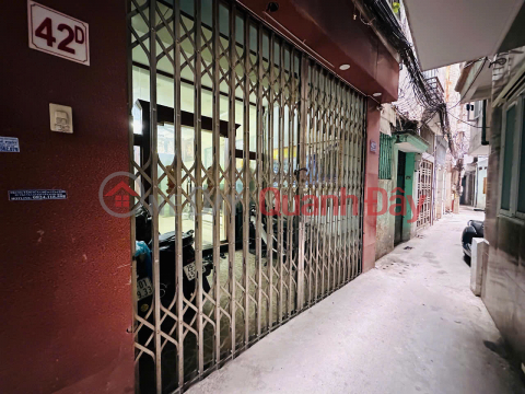 Private house for sale at Thinh Hao 2 Alley, airy Ton Duc Thang Alley, Dong Da, Hanoi, 47m2, 6 floors, price 9.6 billion _0