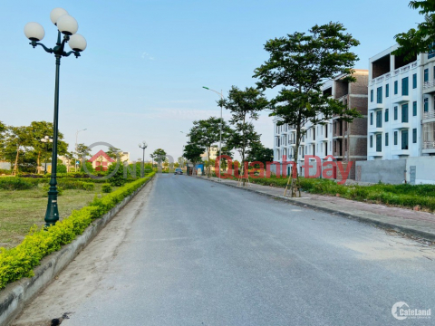 House for sale on Ngo Quyen street - 4.5 floors, new and beautiful _0