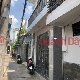 MORE THAN 2 BILLION - selling house in 3m alley, Do Thuc Tinh Street, Go Vap _0