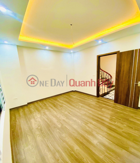 The owner rents a new house of 80m2, 4T, Office, Sales, Restaurant, Trung Hoa-20M _0