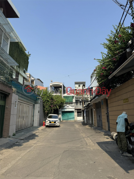 đ 35.79 Billion | **House for sale on Nguyen Trong Tuyen Street, Ward 1, Tan Binh; (12*19) 4 floors - 35 billion