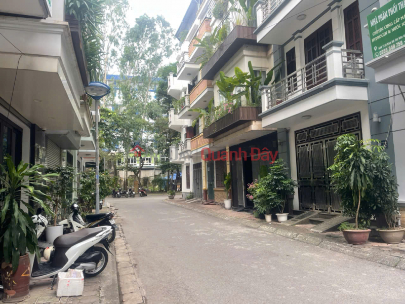 NHÀ ĐẸP KDT VĂN QUÁN - PHÂN LÔ - VỈA HÈ - OTO TRÁNH - 66m², 4 TẦNG, MT 4.2m Niêm yết bán