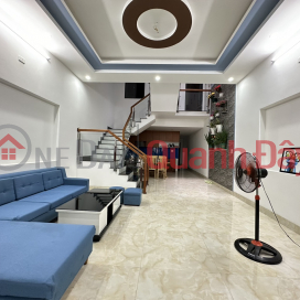 Cho thuê nhà gồm 3 tầng 5 phòng ngủ 5 wc khép kín mặt tiền Trịnh Lỗi khu nam việt á _0