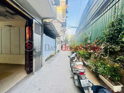 Bán nhà Phan Đình Giót ngõ thông gần phố, trước nhà 3,5m _0