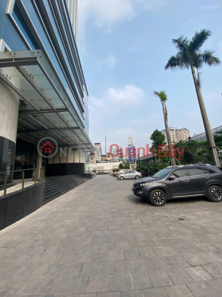 The most luxurious office in Hai Ba Trung district owns a prime location for rent with a 1-0-2 policy | Vietnam Rental, đ 15 Million/ month