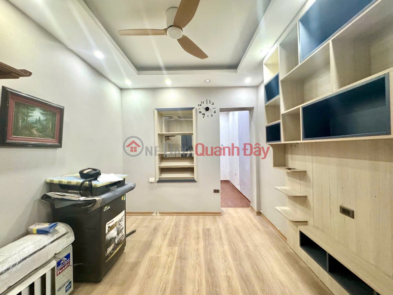 Owner selling apartment in Trung Liet Street, Trung Liet Ward, Dong Da District, Hanoi. Sales Listings