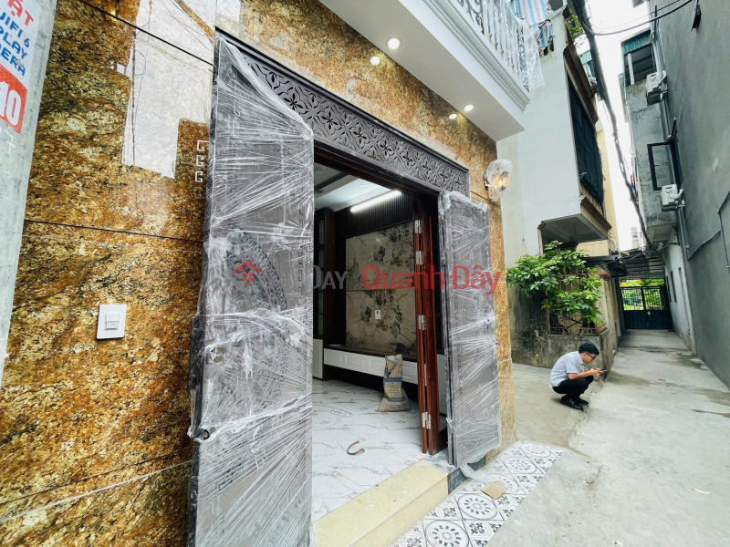 Nhà đẹp phố Thanh Lân - 44m2 x 6pn, cách mặt phố 15m - nhỉnh 8 tỷ Niêm yết bán