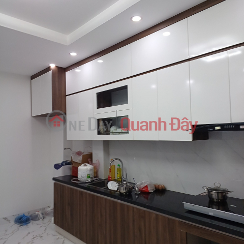 Sing! Beautiful 5-storey house in Thanh Thai Cgiay street, Thong alley, near CV, parking lot. Area 43m Only 6.9 billion. _0