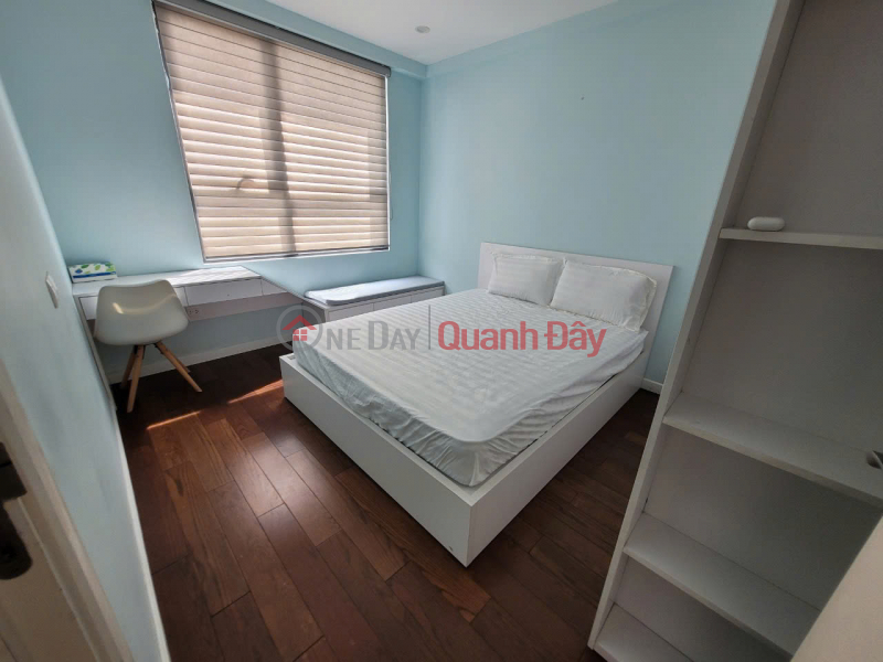 đ 12 tỷ, CHÍNH CHỦ gửi bán căn 3PN Vinhomes D\'capitale - C6 - 100m2 view hồ/ 12 tỷ