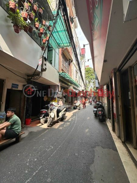 DONG DA CENTER - HOUSE WITH 2 LANE - Busy business - CARS PASS PAST THE HOUSE Sales Listings