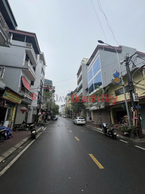 HOUSE FOR SALE IN LANE 373 NGOC HOI, WIDE SIDEWALK. PARKING DAY AND NIGHT. 54m2, PRICE 5.1 BILLION _0