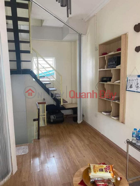 Selling a beautiful house in a big alley in Hoang Hoa Tham Sales Listings