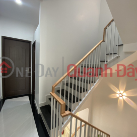 House for sale in Go Vap Pham Van Chieu - Only 7 Billion VND has a luxurious modern design in a quiet security area, wide alley _0