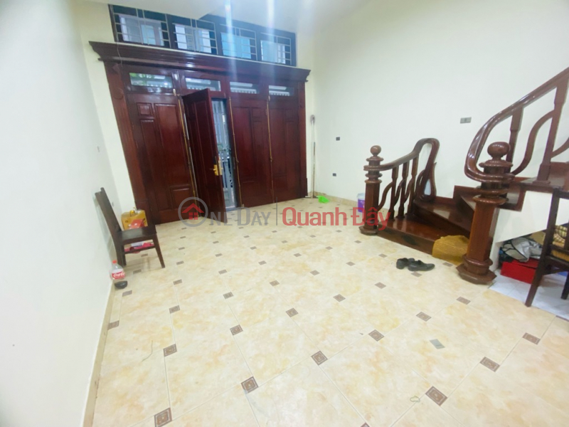 House for sale in Chua Lang, car to the house, top business area 58m2, 5 floors, wide frontage Sales Listings