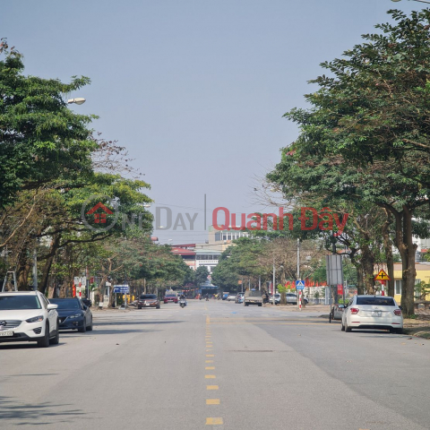 Over 9 billion for 60m2 of car bypass road at Agricultural Academy, Trau Quy, Gia Lam. Contact 0989894845 _0