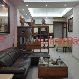 Selling a private house on Ton Duc Thang street with an area of 47m2 for only 3.9 billion VND _0