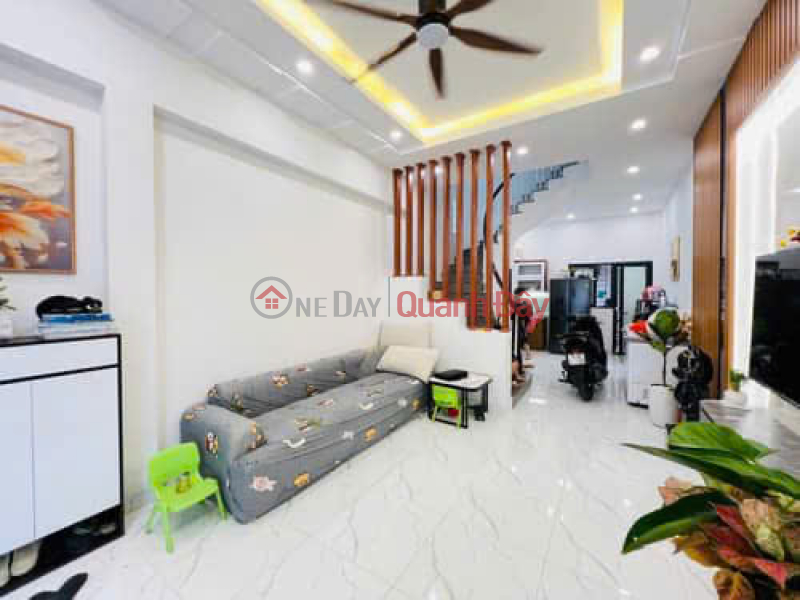 đ 9.5 Billion NHAN CHINH-THANH XUAN-AREA: 43m2- 5 floors-PRICE: 9.6 billion-FRONTAGE 4.2M-CORNER LOT-OVERFLOWING UTILITIES-FURNISHED INTERIOR FURNISHING