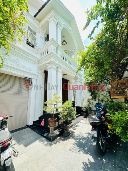 Social Corner Villa right at Hoang Van Thu CV, Ward 2, Tan Binh, 270m2, more than 35 billion Sales Listings